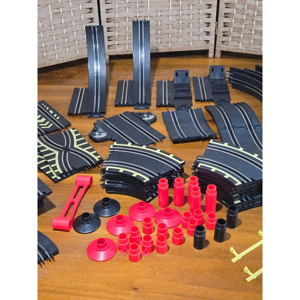 Vintage Slot Car Track Pieces Bulk Lot Curves Straights Risers Crossovers HO‎